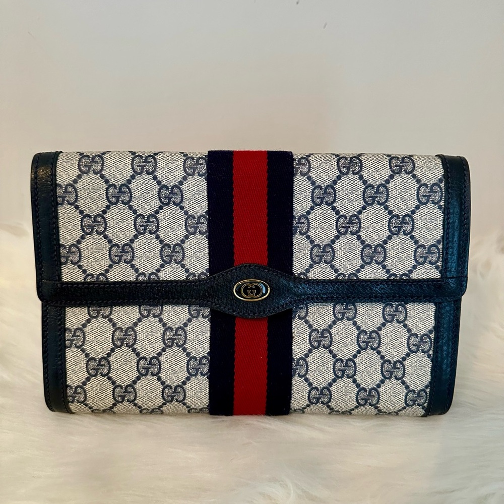 Authentic Gucci Sherry Line Clutch